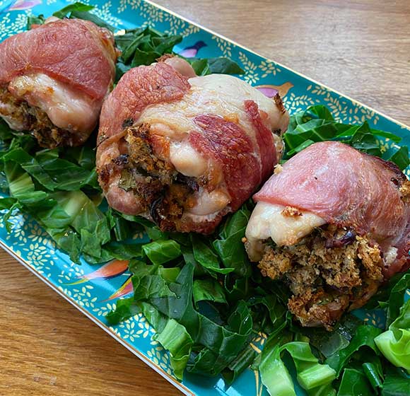 Herby stuffed chicken thighs