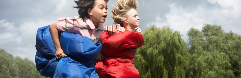 Kids racing in sleeping bags