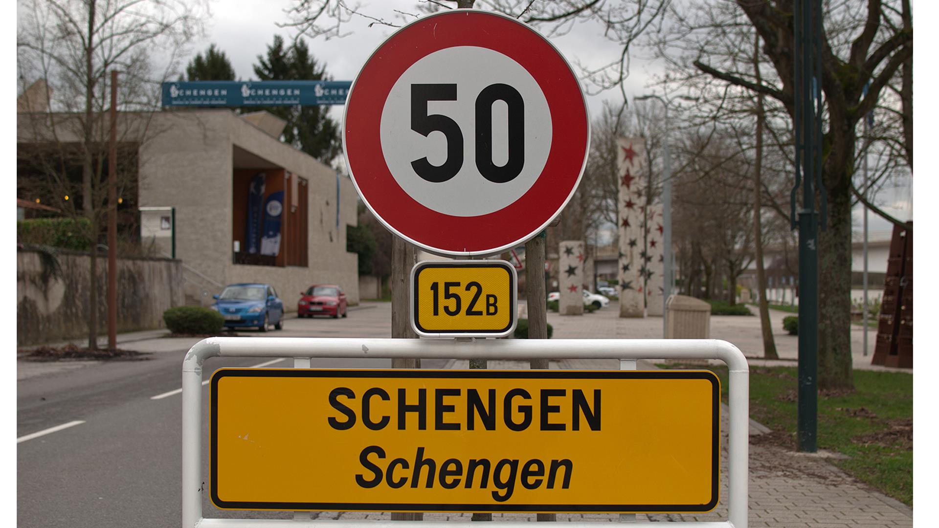 speed limit sign