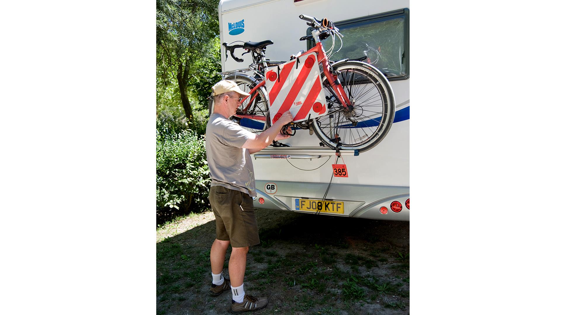 Securing bikes