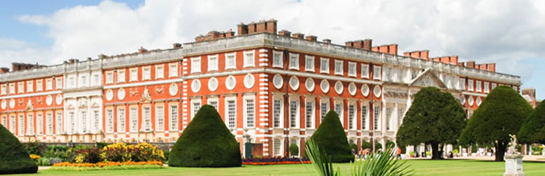 Hampton court palace