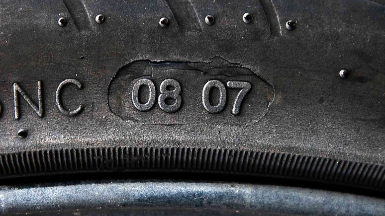 tyre age mark