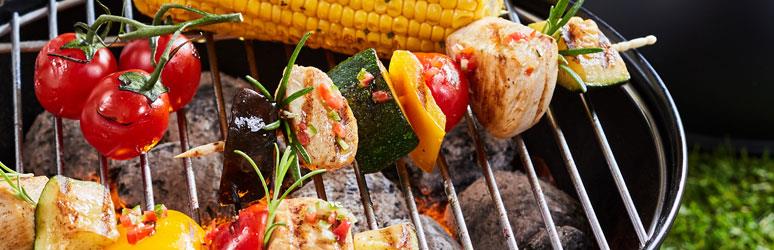 Grilled halloumi and sweet pepper kebab skewers