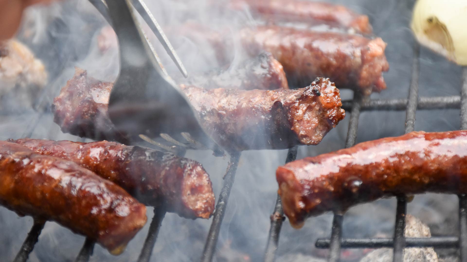 Sausages with tomato sauce