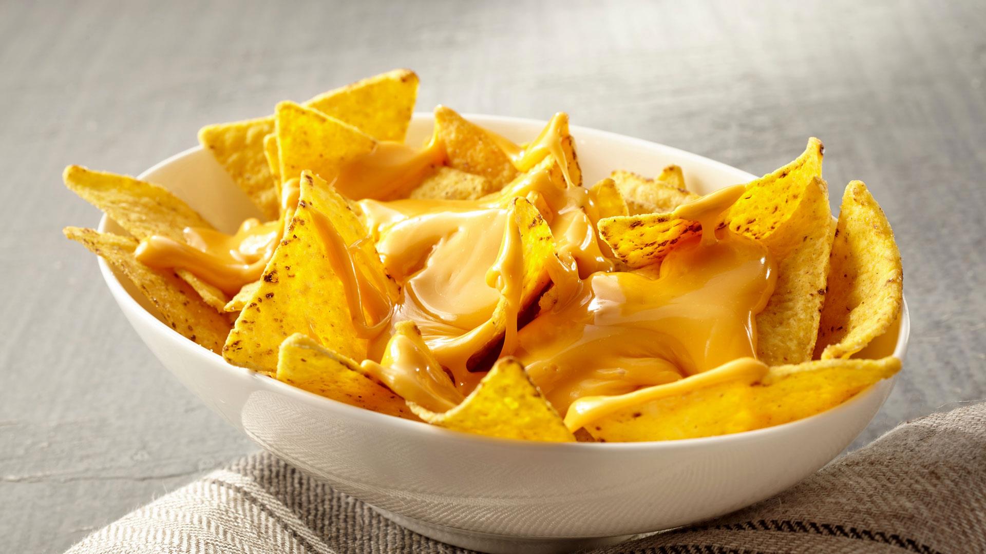 Cheesy nachos