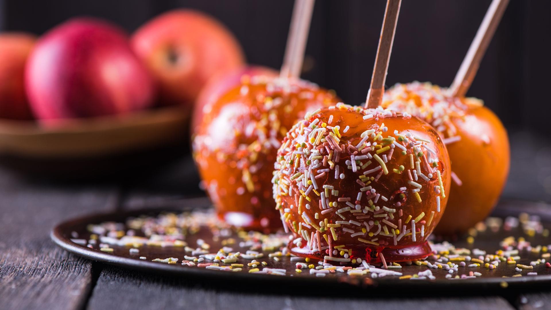 Toffee apples