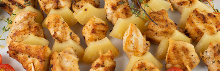 Pinapple chicken skewers