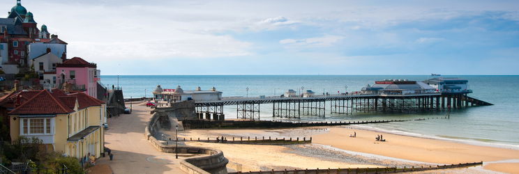 norfolk coast and pier