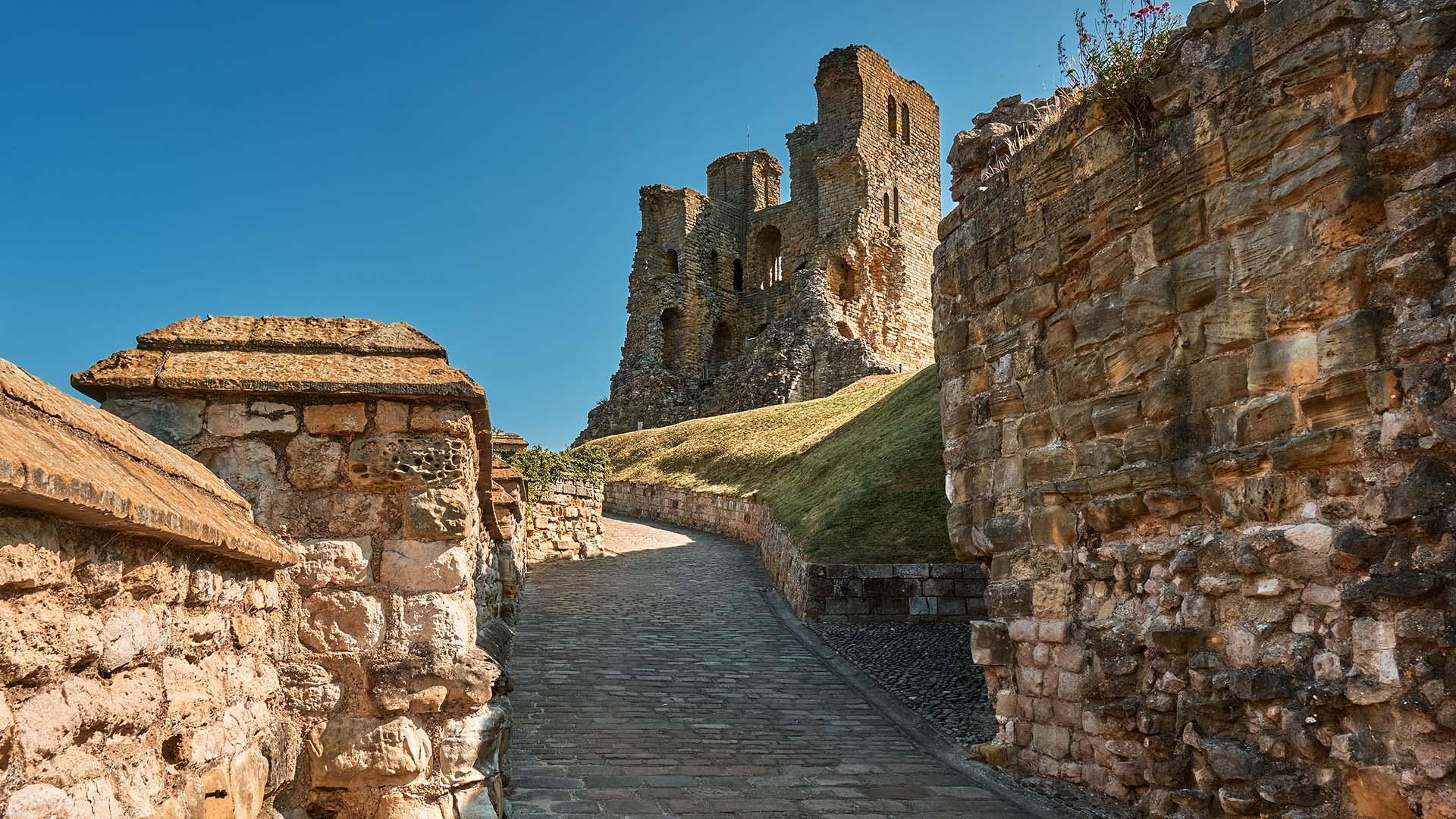 scarborough castle tour