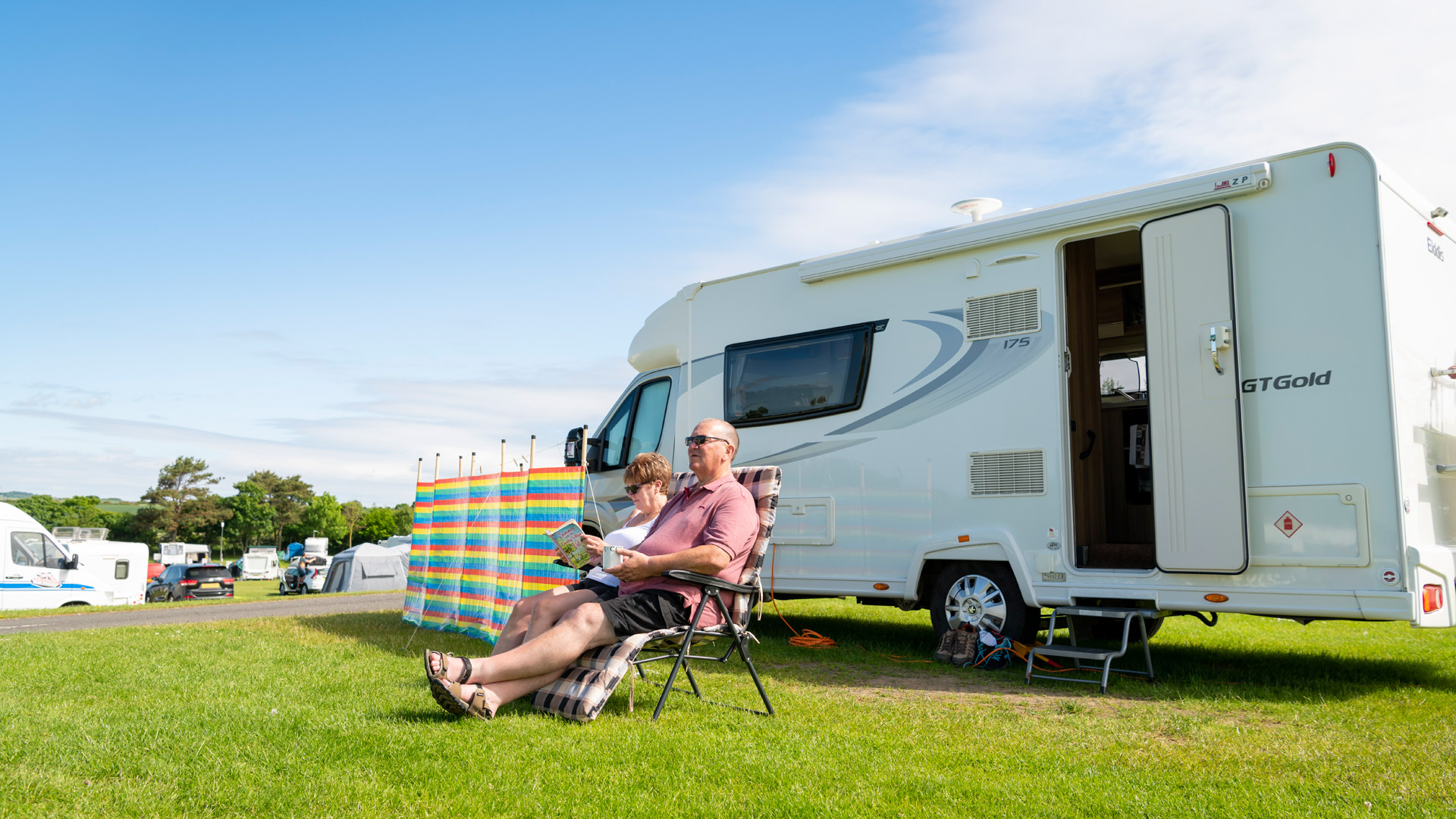 Aprender acerca 90+ imagen scarborough camping and caravanning club
