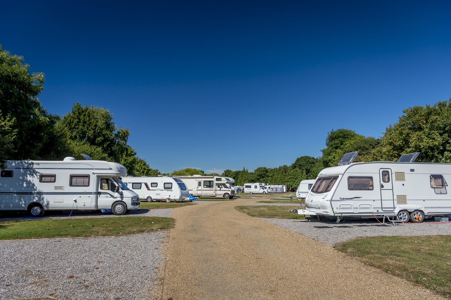 Walton On Thames Campsite Camping and Caravanning Club Site
