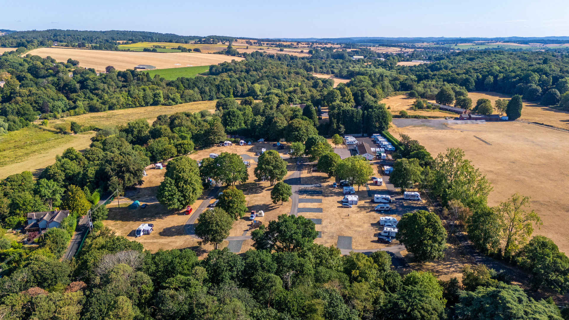 www.campingandcaravanningclub.co.uk