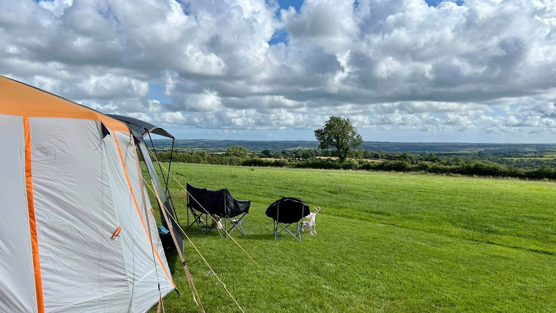 Narberth Bloomfield Farm The Camping and Caravanning Club