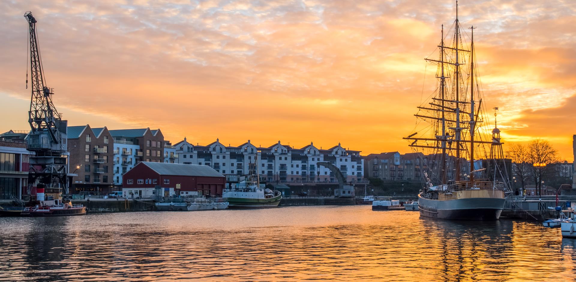 sunset at the harbor 