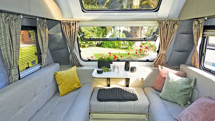 Adria altea Dart