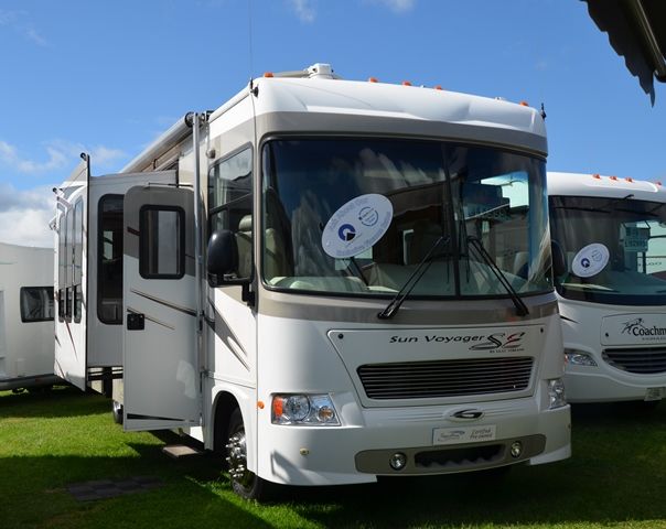 A large American style motorhome with MAM in excess of 7.5t requires a category C licence