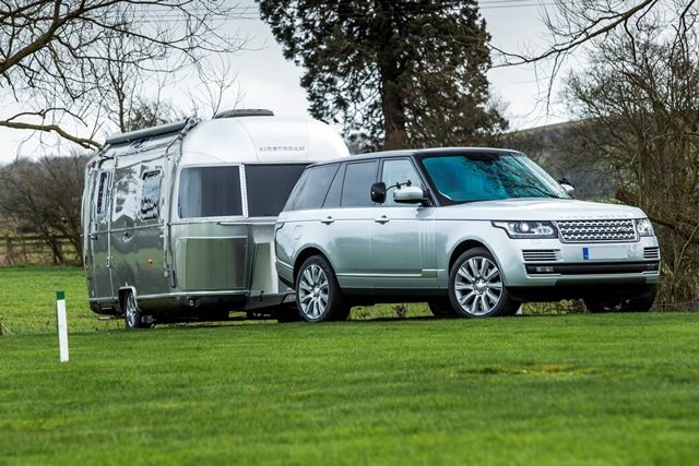 A Range Rover Discovery towing a heavy caravan like this cannot be towed with a post 1 January 1997 driving licence without taking a further test. With a category B licence a vehicle such as this with a MAM over 2,750kg can only tow a trailer with a MAM of 750kg such as the folding camper.