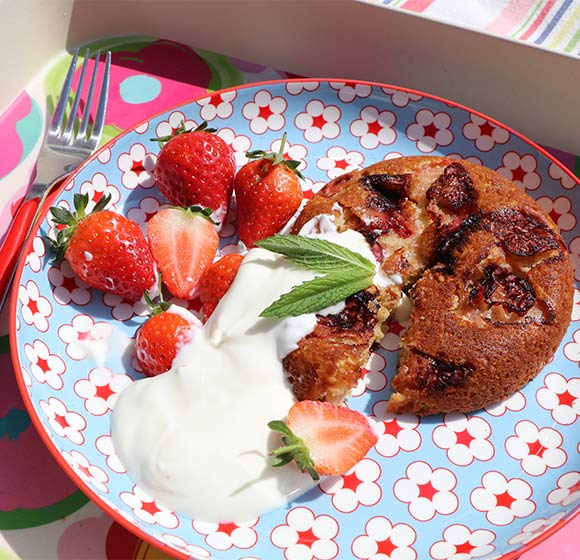 Strawberry upside down cake