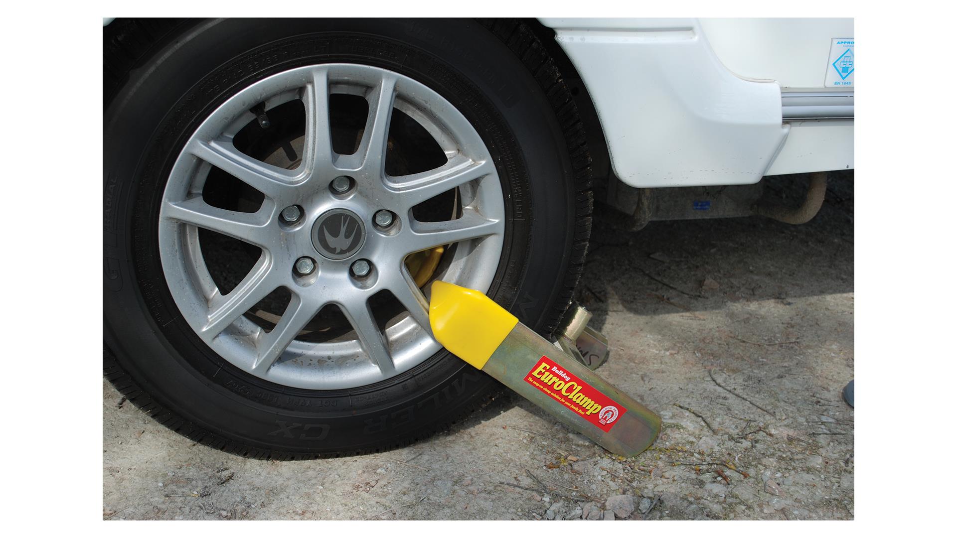 Small wheel lock